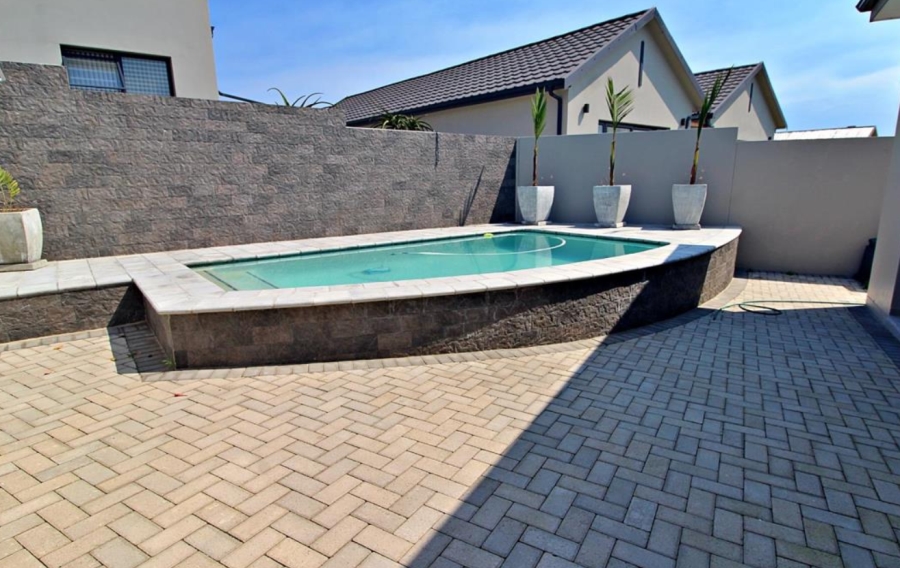 3 Bedroom Property for Sale in Reebok Western Cape